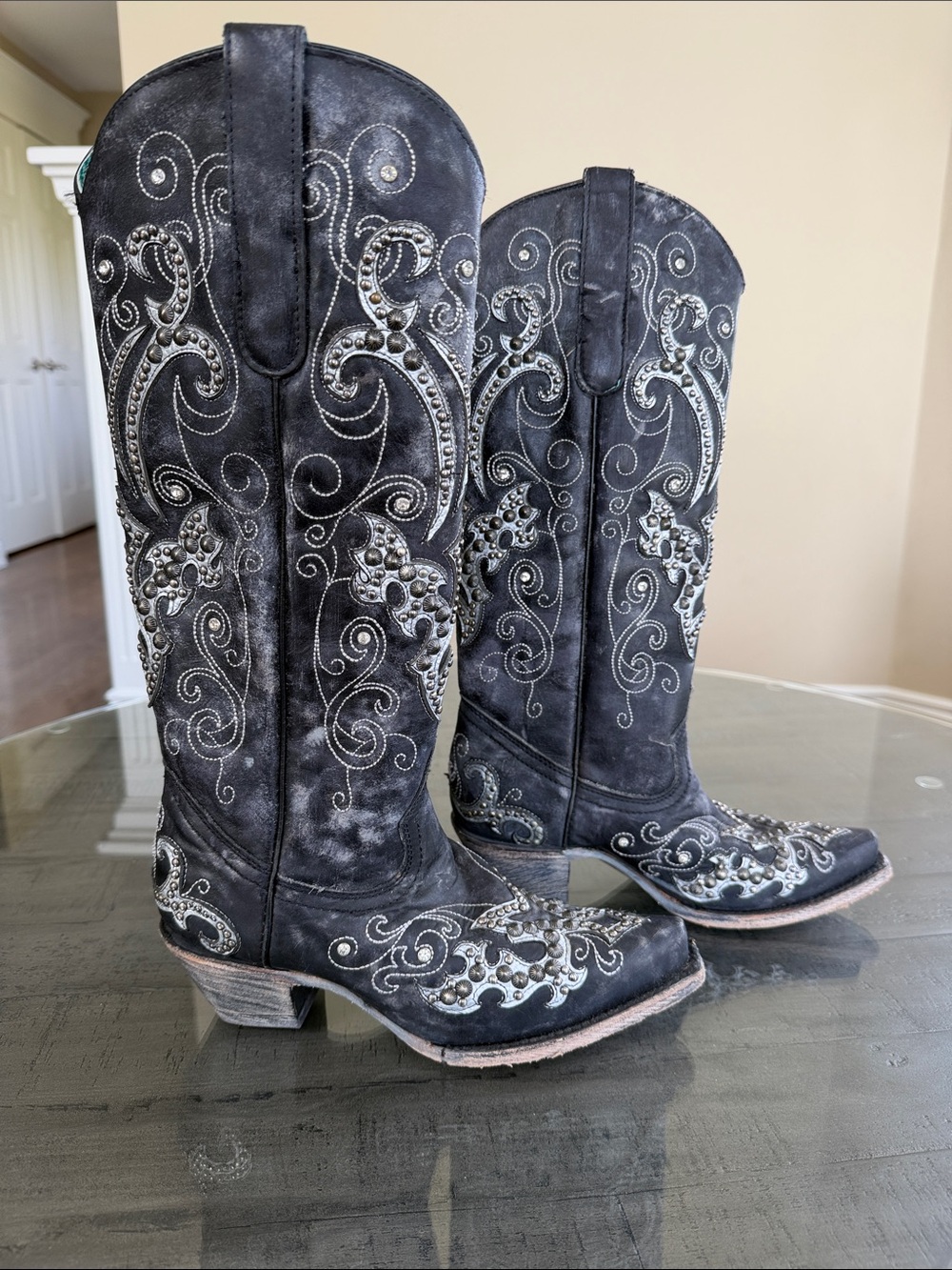 Corral Womens Western Knee-High Stud & Crystal Overlay Cowgirl Boots. Size 6
